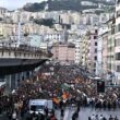 Hunderttausende Menschen streiken auf den Strassen von Italien.